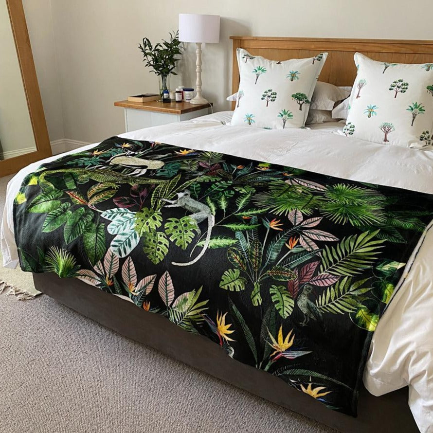 fleece blanket charcoal wildings large