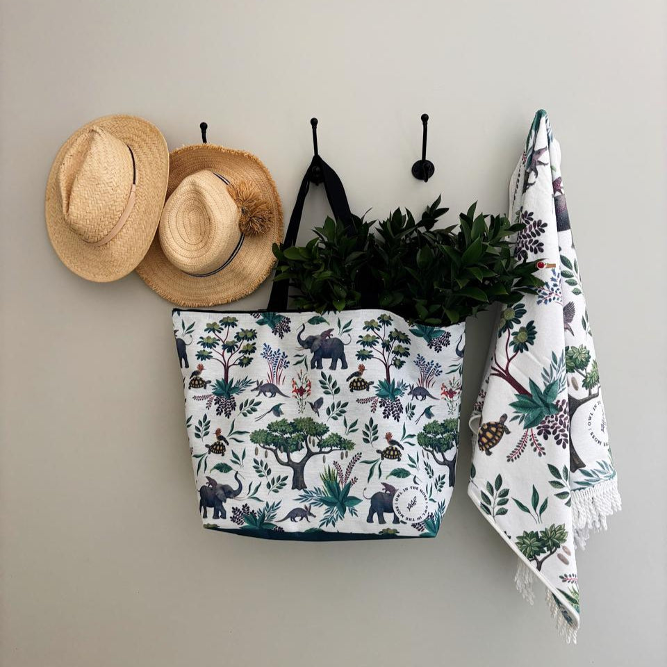 Ele & Friends tote bag