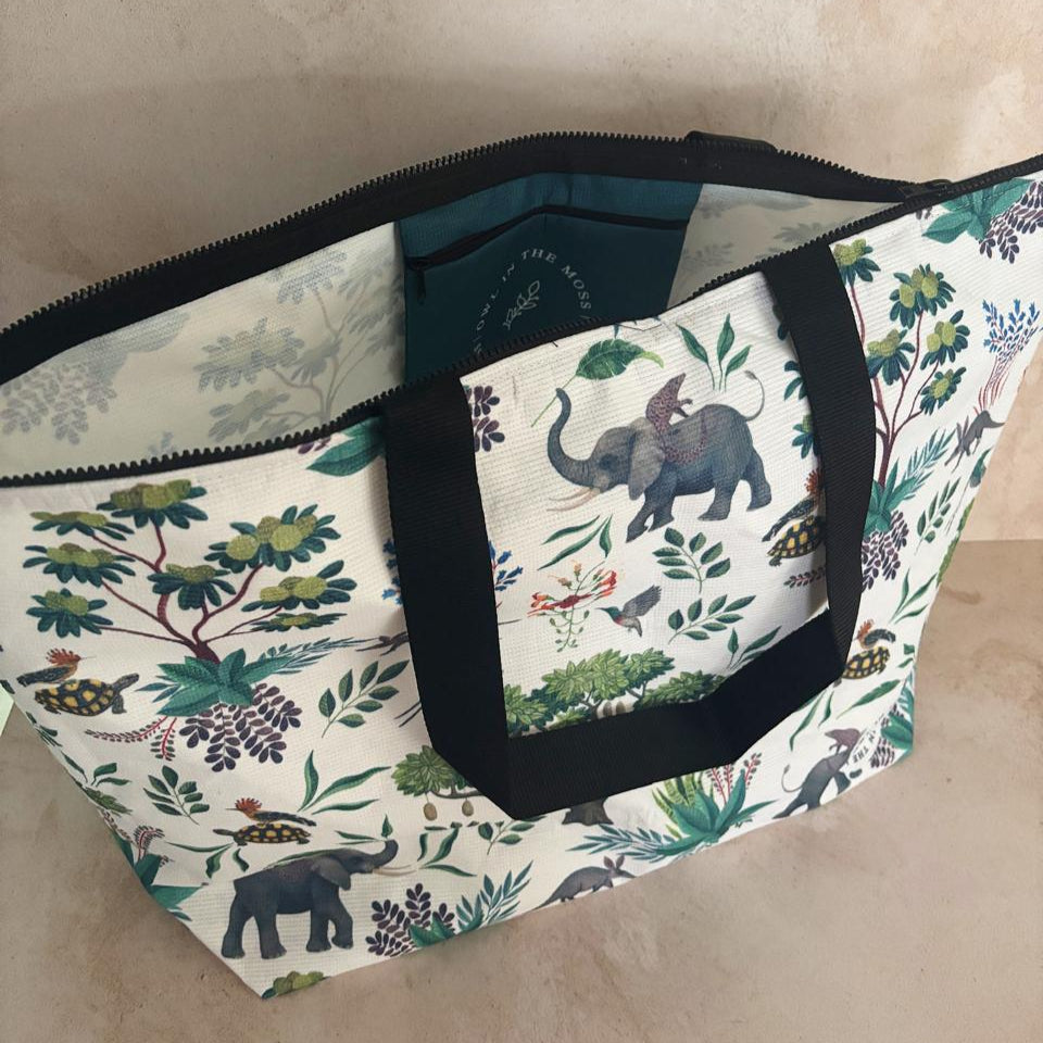 Ele & Friends tote bag