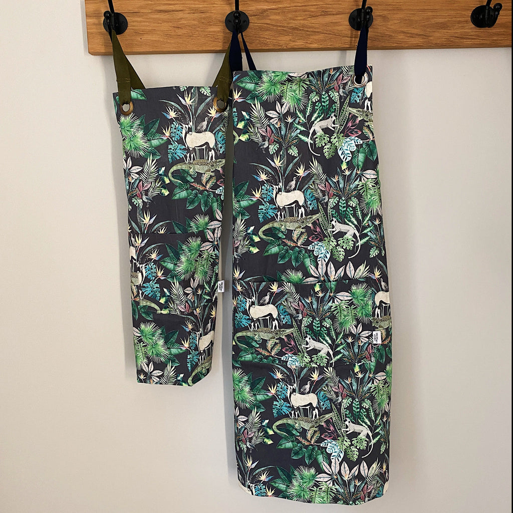 matching apron adult and kids